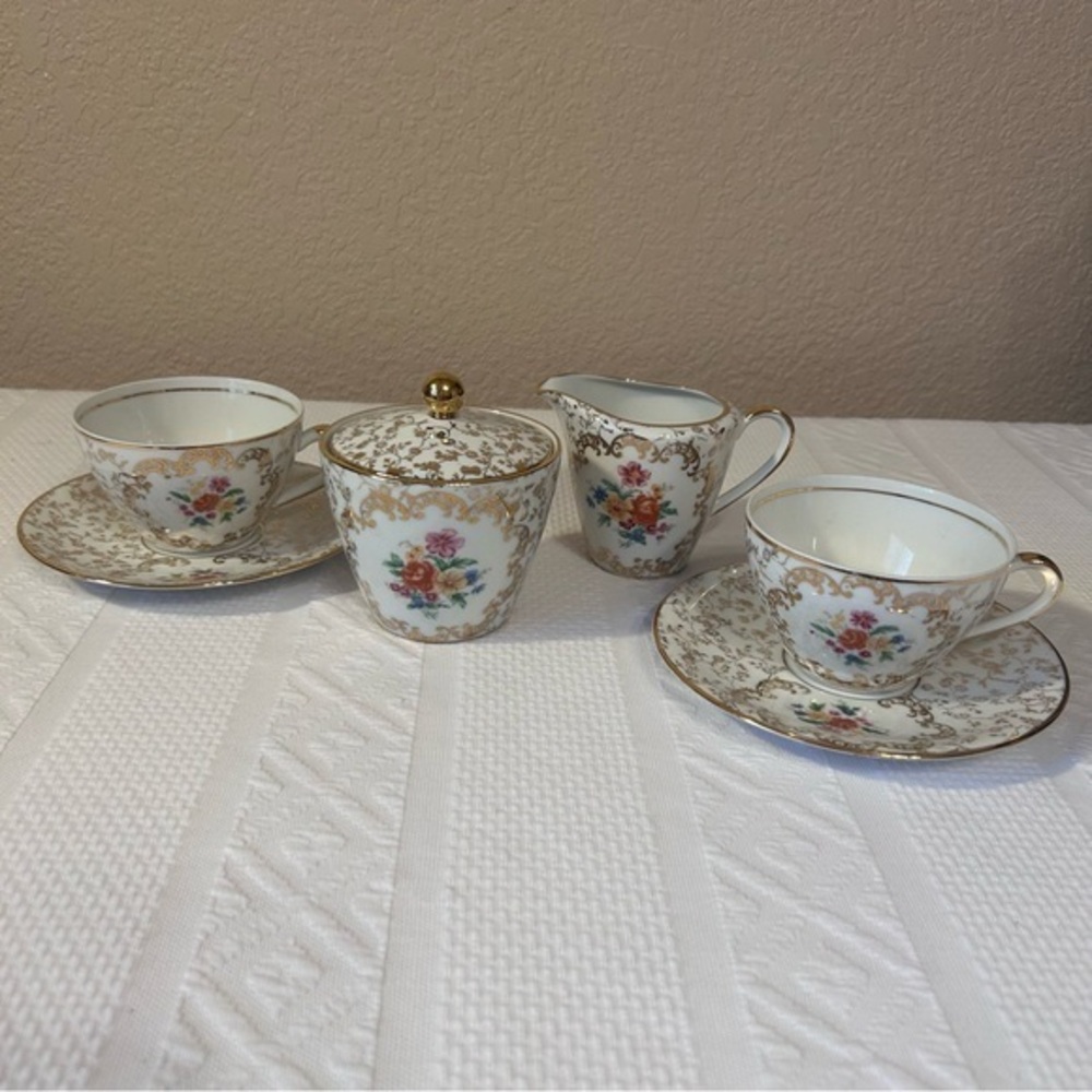 Vintage Seltmann Cream and Sugar Set‎ with Two Cup and Saucers Made in Bavaria